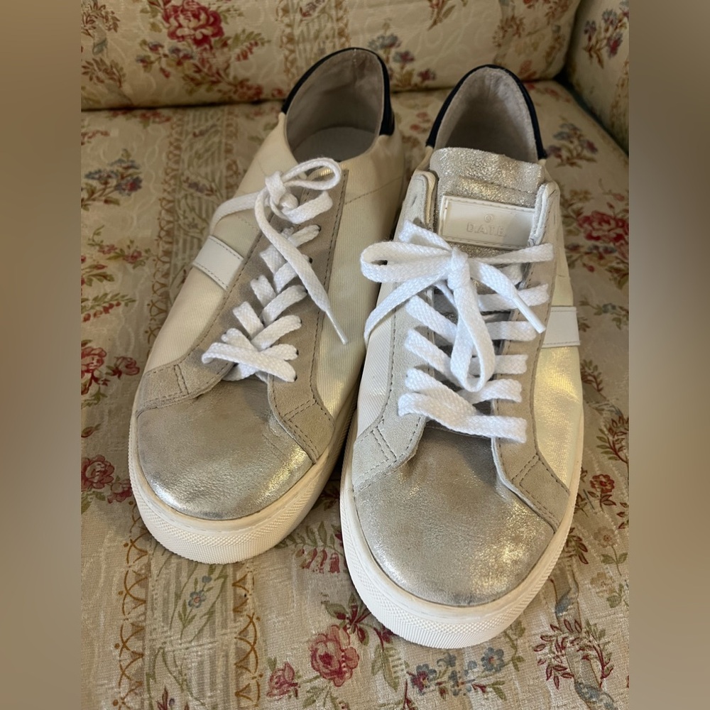 Date Pre❤️ EUC/Women's Silver and White Sneakers RSB